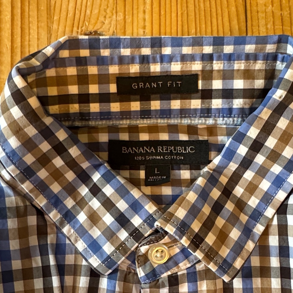 Banana Republic Men's Blue and Brown Plaid Shirt